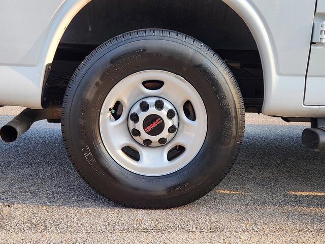 2024 GMC Savana Passenger LT Wilson NC