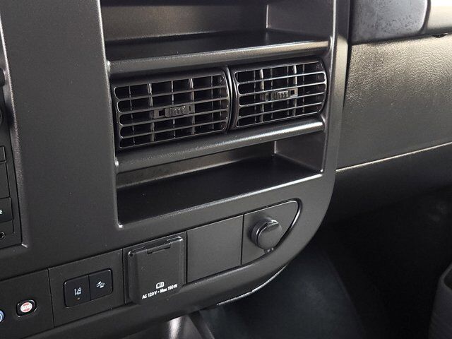 2024 GMC Savana Passenger LT Wilson NC