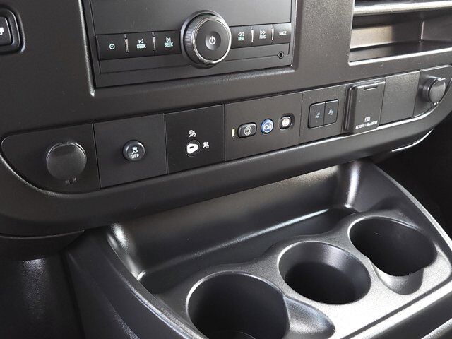 2024 GMC Savana Passenger LT Wilson NC