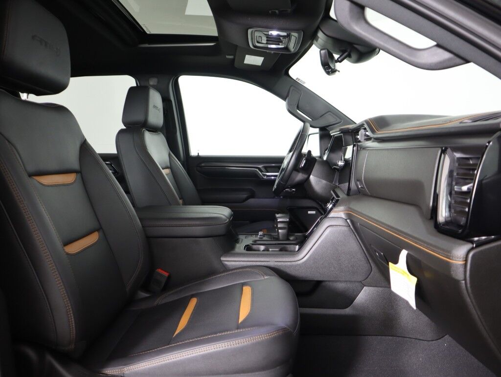 2024 GMC Sierra 1500 4WD Crew Cab AT4 Premium Power Moonroof Maumee OH