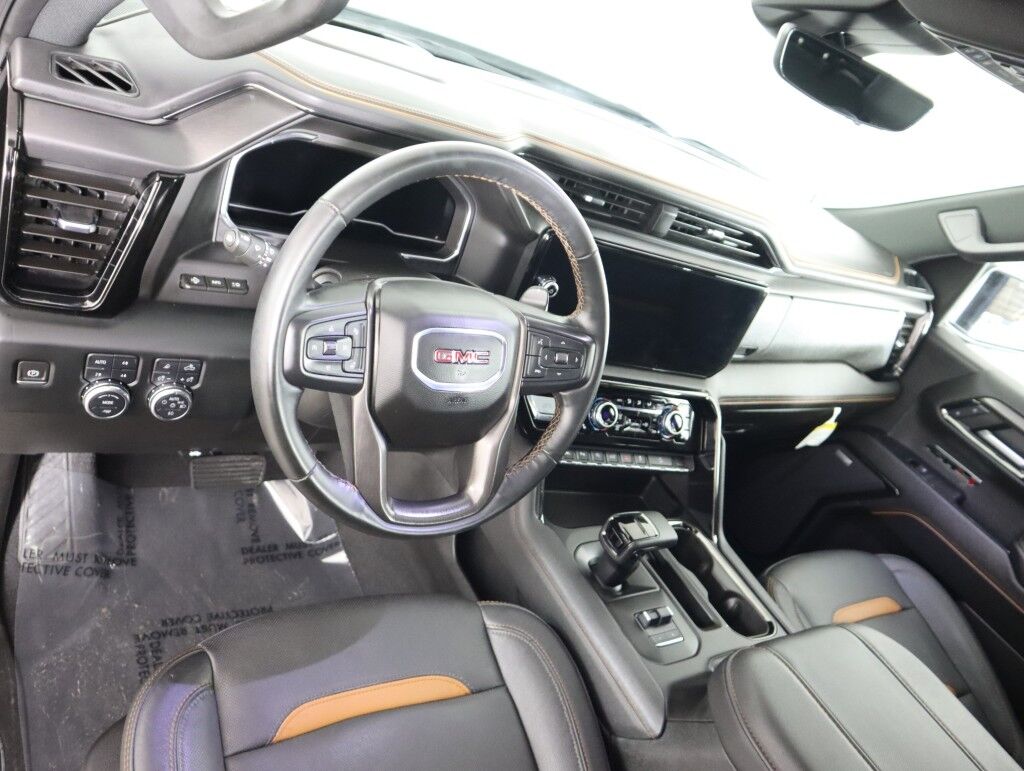 2024 GMC Sierra 1500 4WD Crew Cab AT4 Premium Power Moonroof Maumee OH