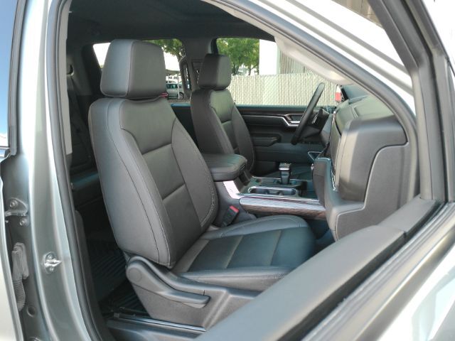2024 GMC Sierra 1500 4WD Crew Cab Short Box Elevation with 3SB Plano TX