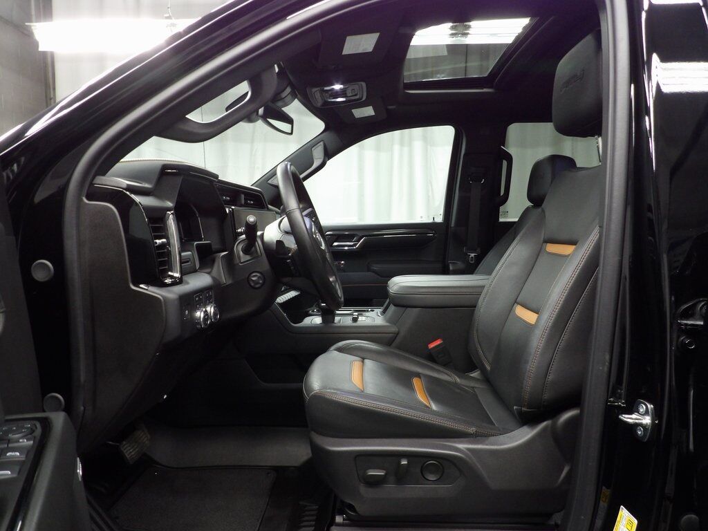 2024 GMC Sierra 1500 4x4 Crew Cab AT4 Fond du Lac WI
