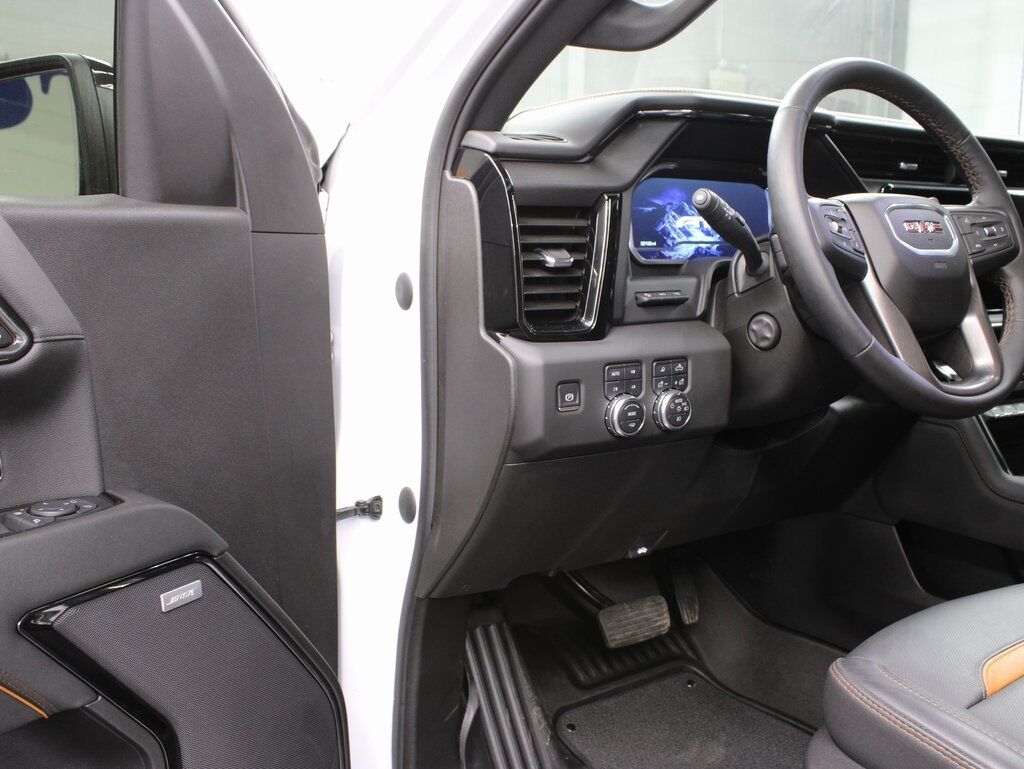 2024 GMC Sierra 1500 4x4 Crew Cab AT4 Fond du Lac WI