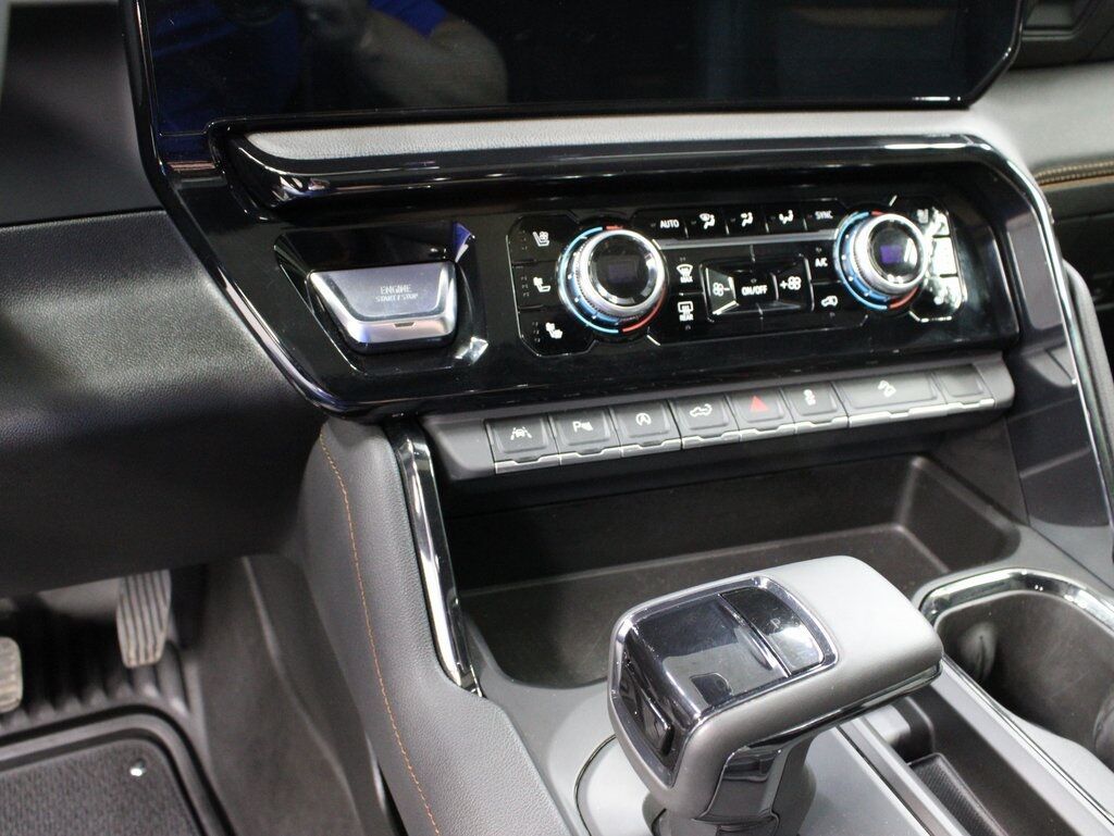 2024 GMC Sierra 1500 4x4 Crew Cab AT4 Fond du Lac WI