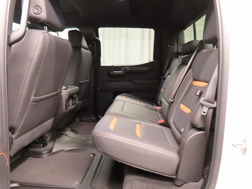 2024 GMC Sierra 1500 4x4 Crew Cab AT4 Fond du Lac WI