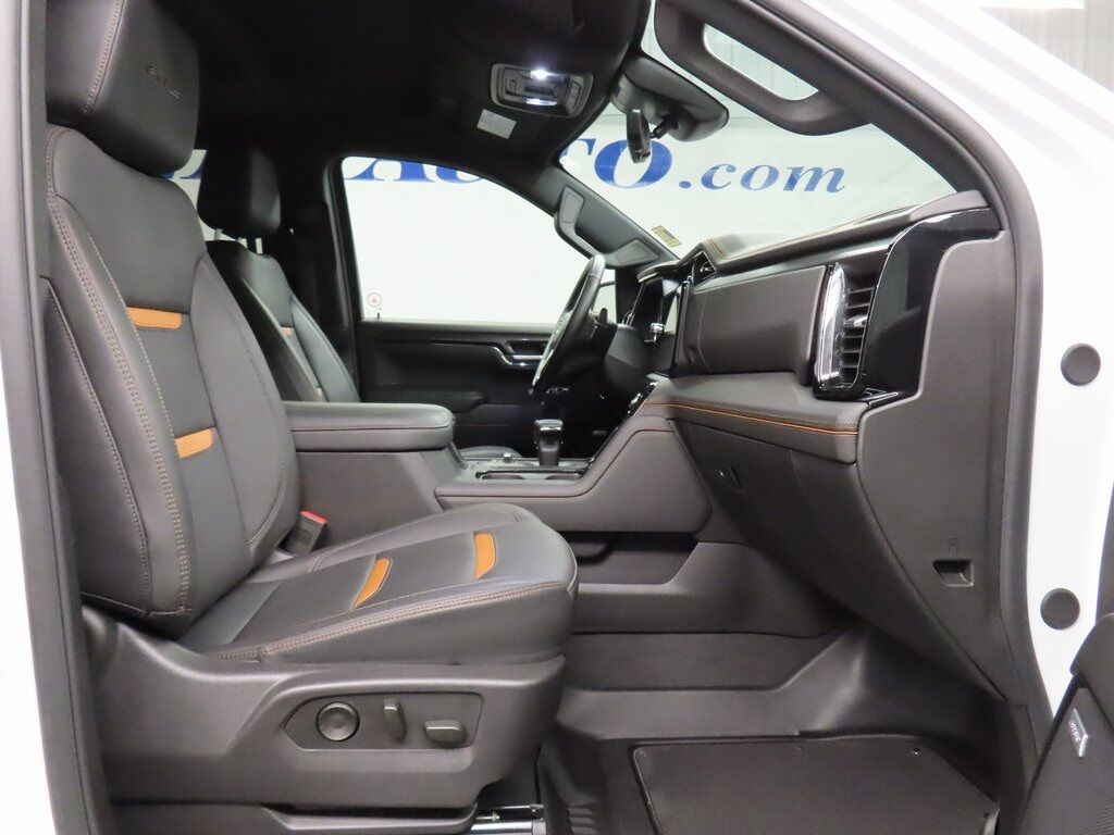 2024 GMC Sierra 1500 4x4 Crew Cab AT4 Fond du Lac WI