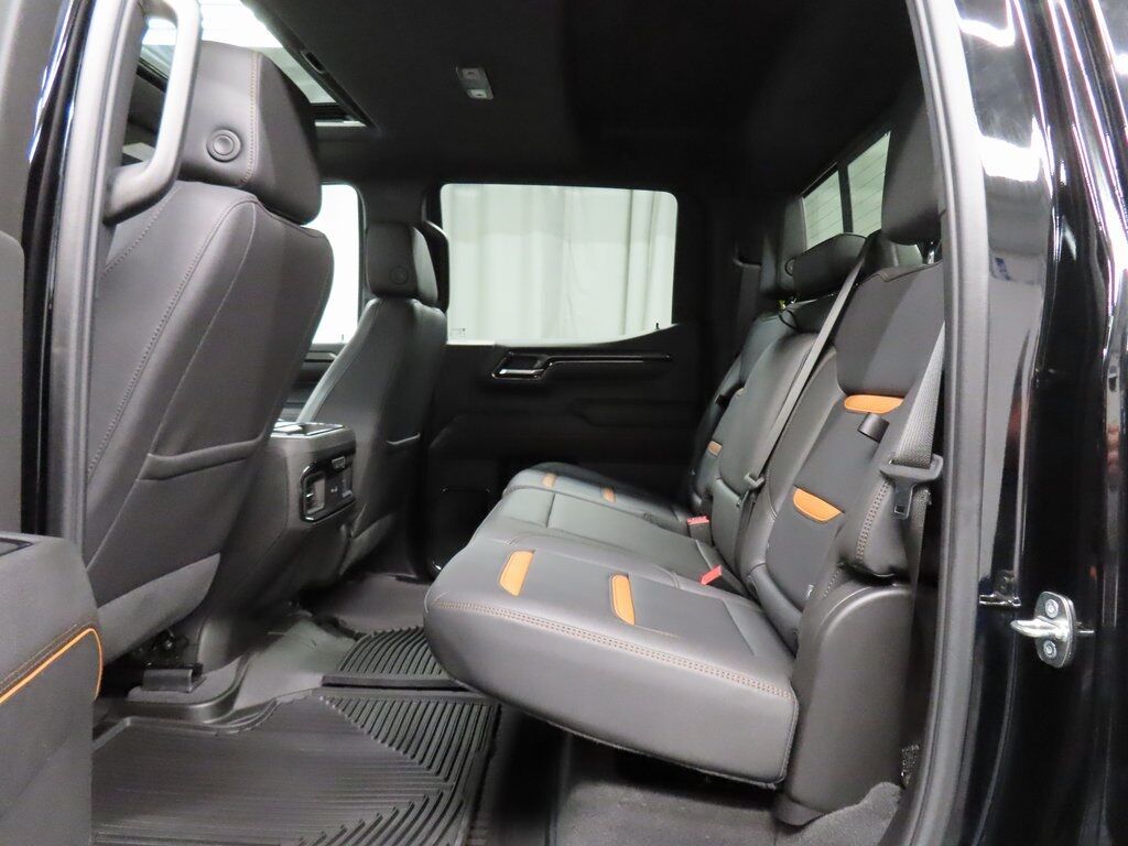 2024 GMC Sierra 1500 4x4 Crew Cab AT4 Fond du Lac WI