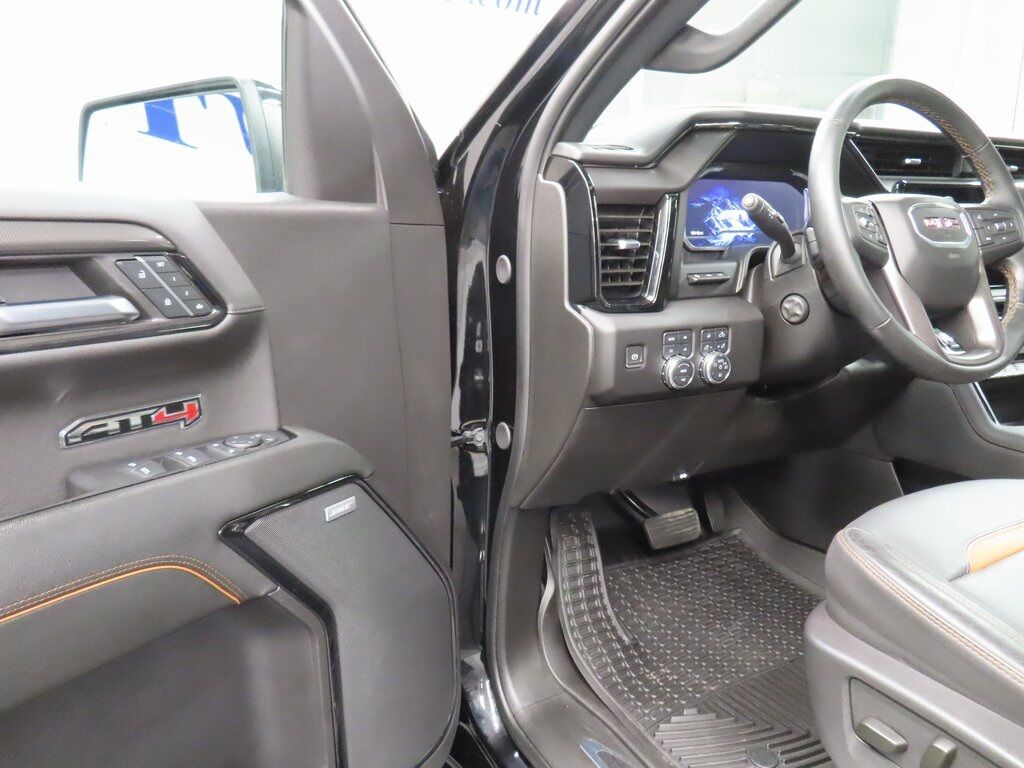2024 GMC Sierra 1500 4x4 Crew Cab AT4 Fond du Lac WI