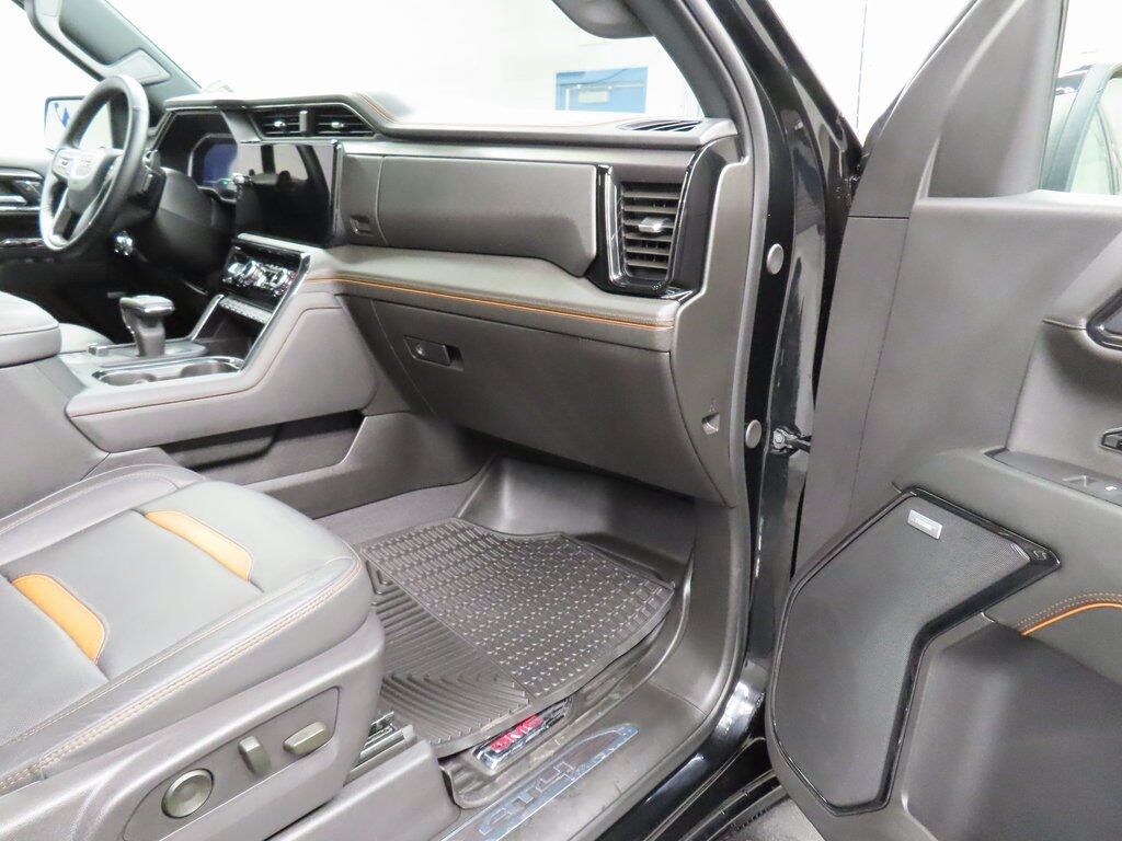2024 GMC Sierra 1500 4x4 Crew Cab AT4 Fond du Lac WI