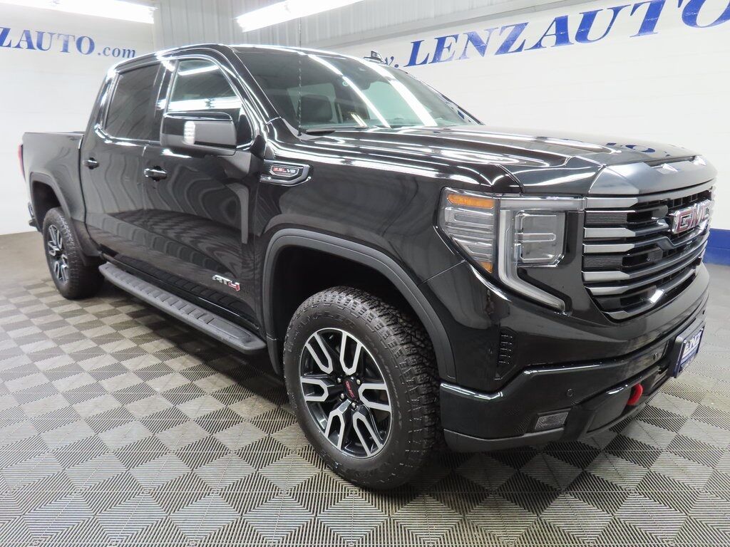 2024 GMC Sierra 1500 4x4 Crew Cab AT4 Fond du Lac WI