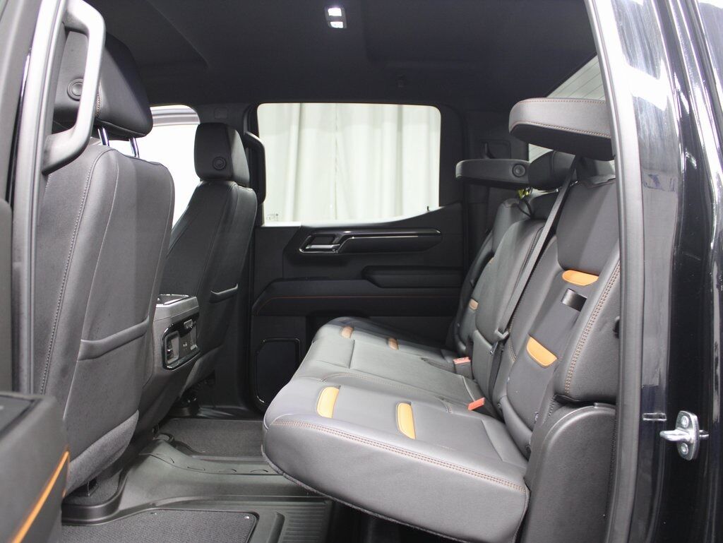 2024 GMC Sierra 1500 4x4 Crew Cab AT4 Fond du Lac WI
