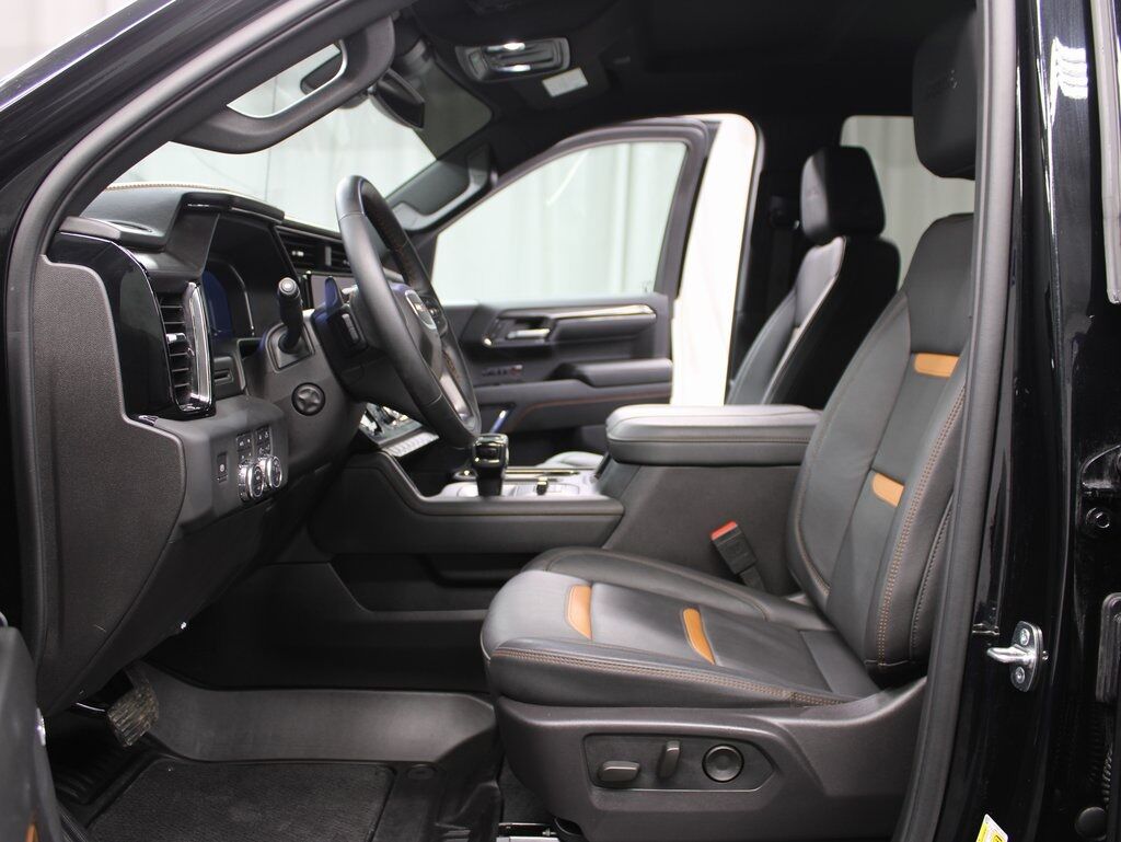 2024 GMC Sierra 1500 4x4 Crew Cab AT4 Fond du Lac WI