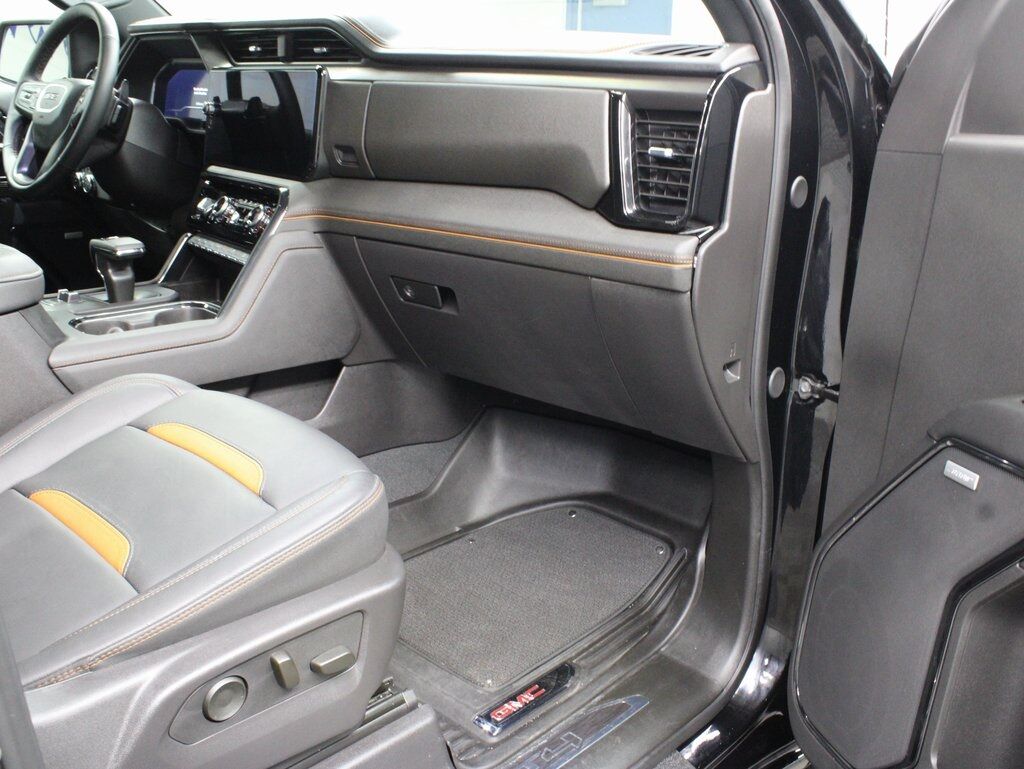 2024 GMC Sierra 1500 4x4 Crew Cab AT4 Fond du Lac WI