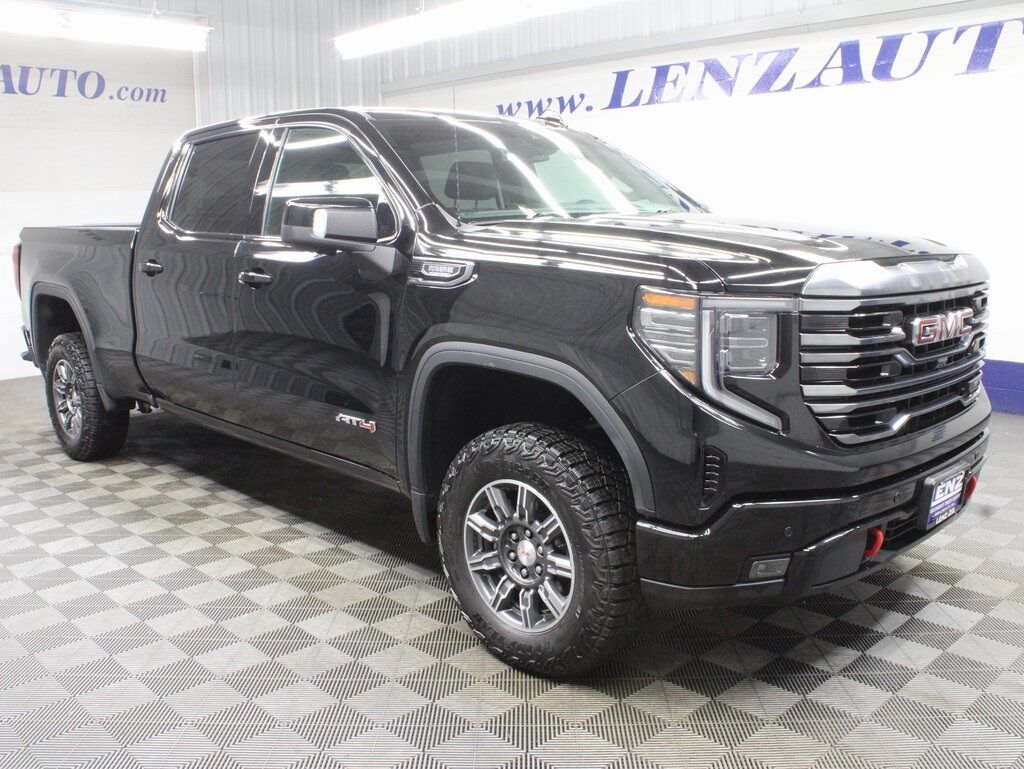 2024 GMC Sierra 1500 4x4 Crew Cab AT4 Fond du Lac WI