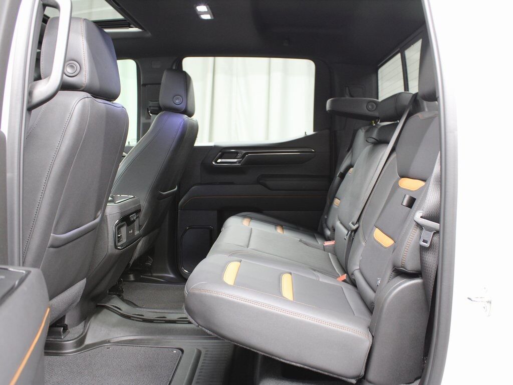 2024 GMC Sierra 1500 4x4 Crew Cab AT4 Fond du Lac WI