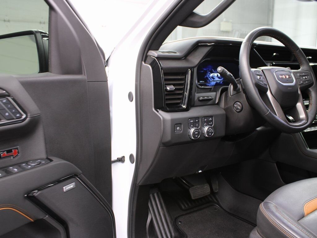 2024 GMC Sierra 1500 4x4 Crew Cab AT4 Fond du Lac WI