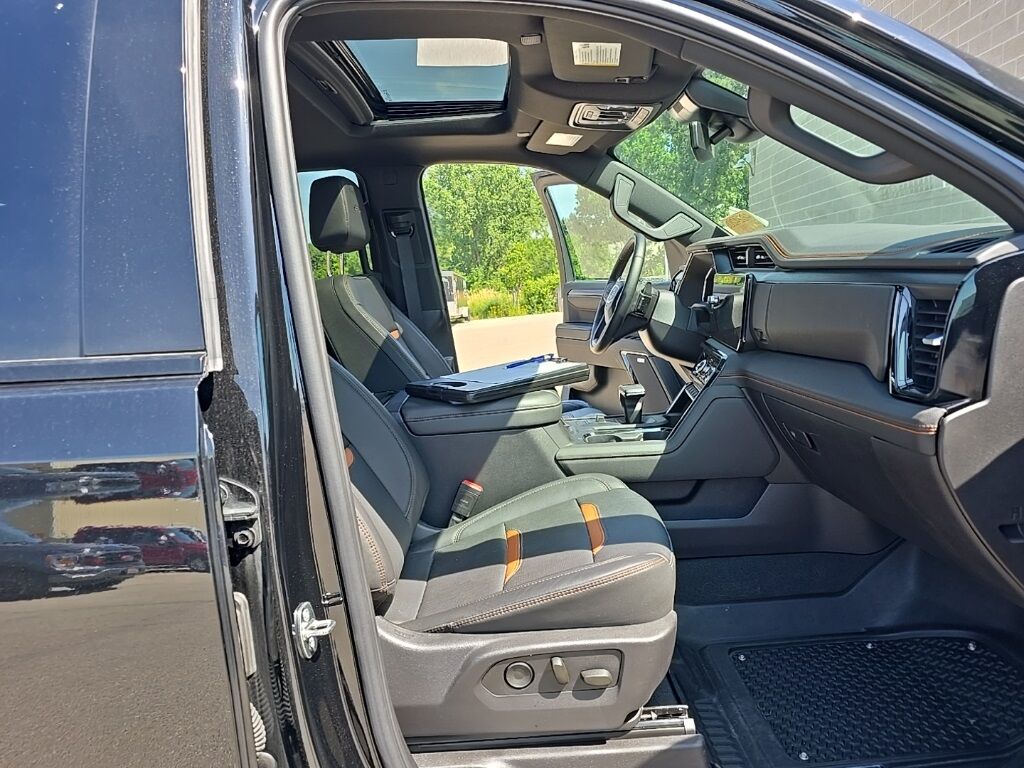2024 GMC Sierra 1500 4x4 Crew Cab AT4 Minocqua WI