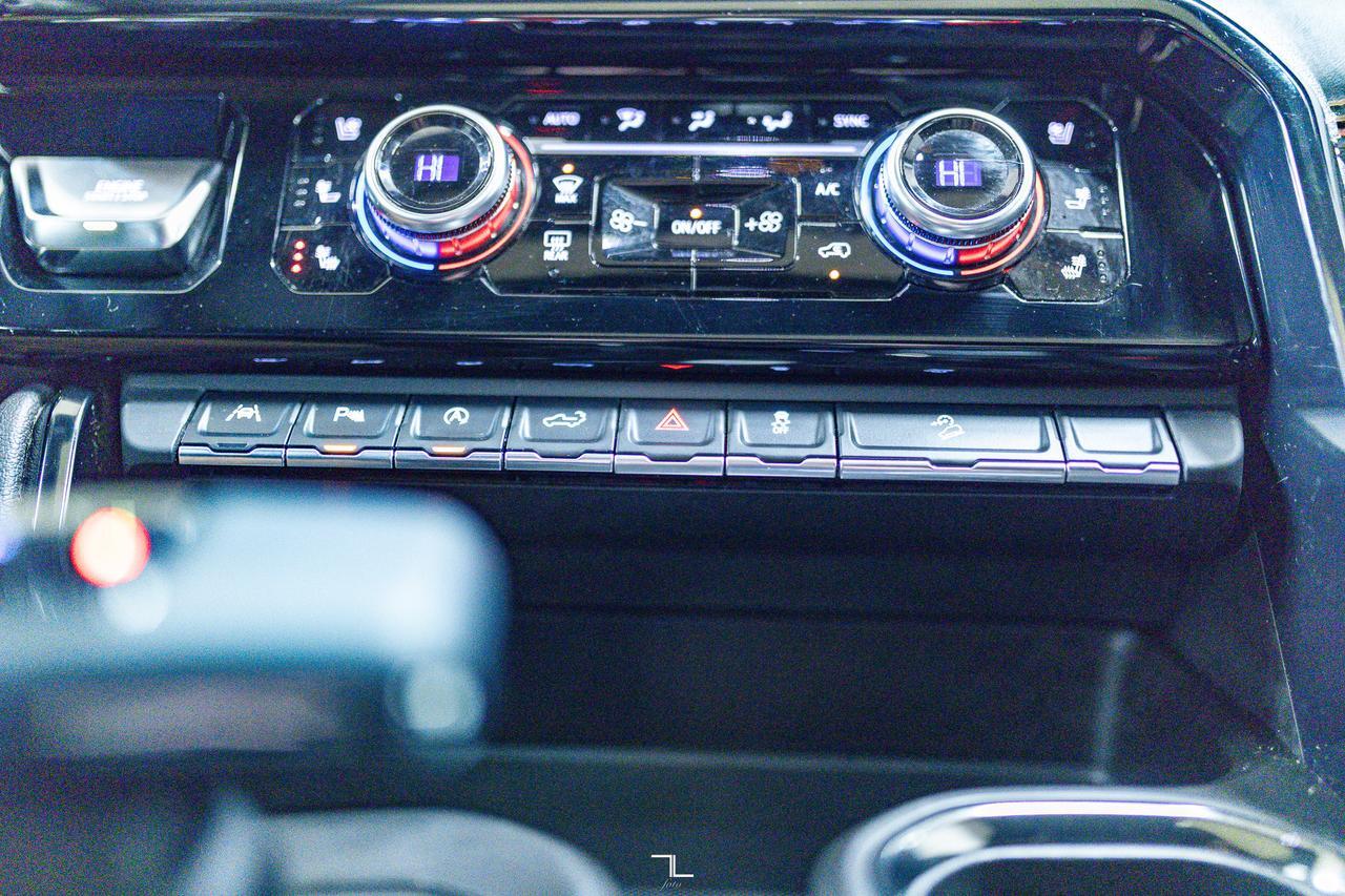 2024 GMC Sierra 1500 4x4 Crew Cab AT4 Leather Roof Nav BCam Red Deer AB