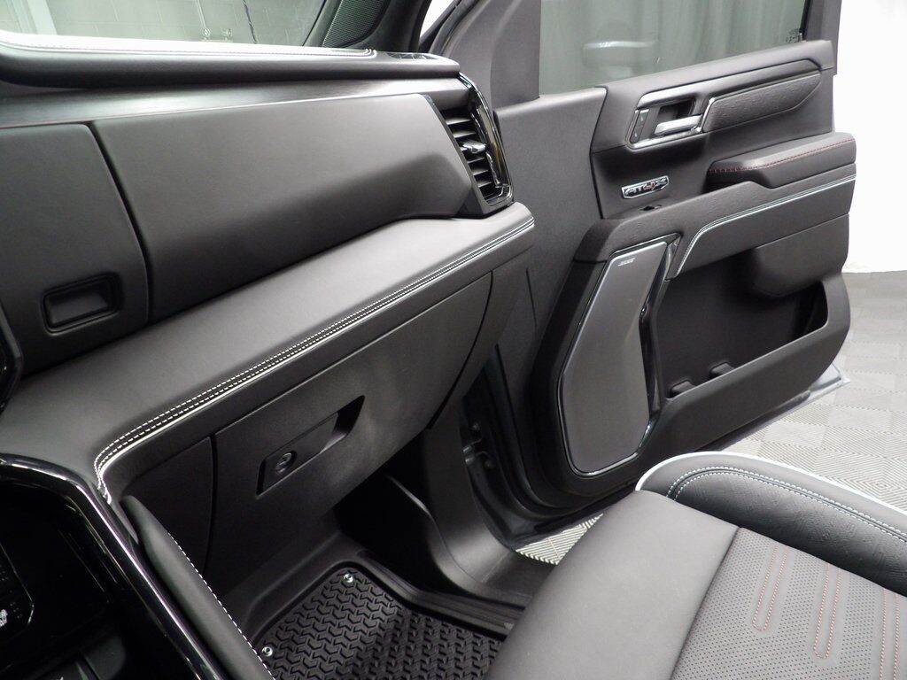 2024 GMC Sierra 1500 4x4 Crew Cab AT4X Fond du Lac WI