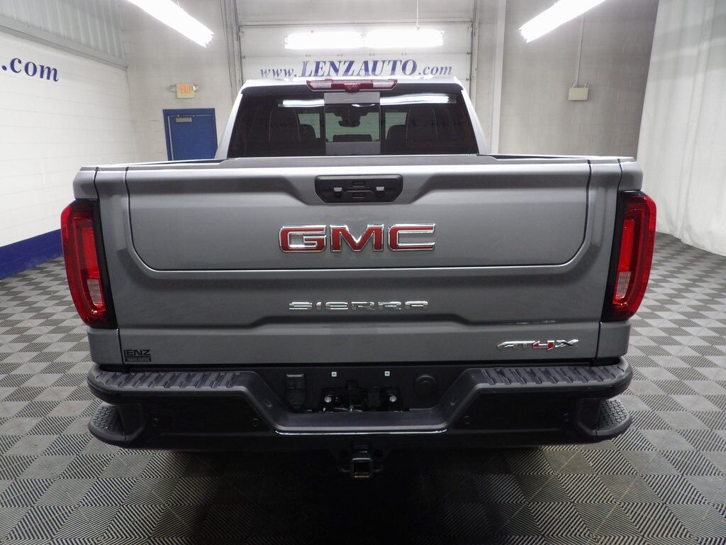 2024 GMC Sierra 1500 4x4 Crew Cab AT4X Fond du Lac WI