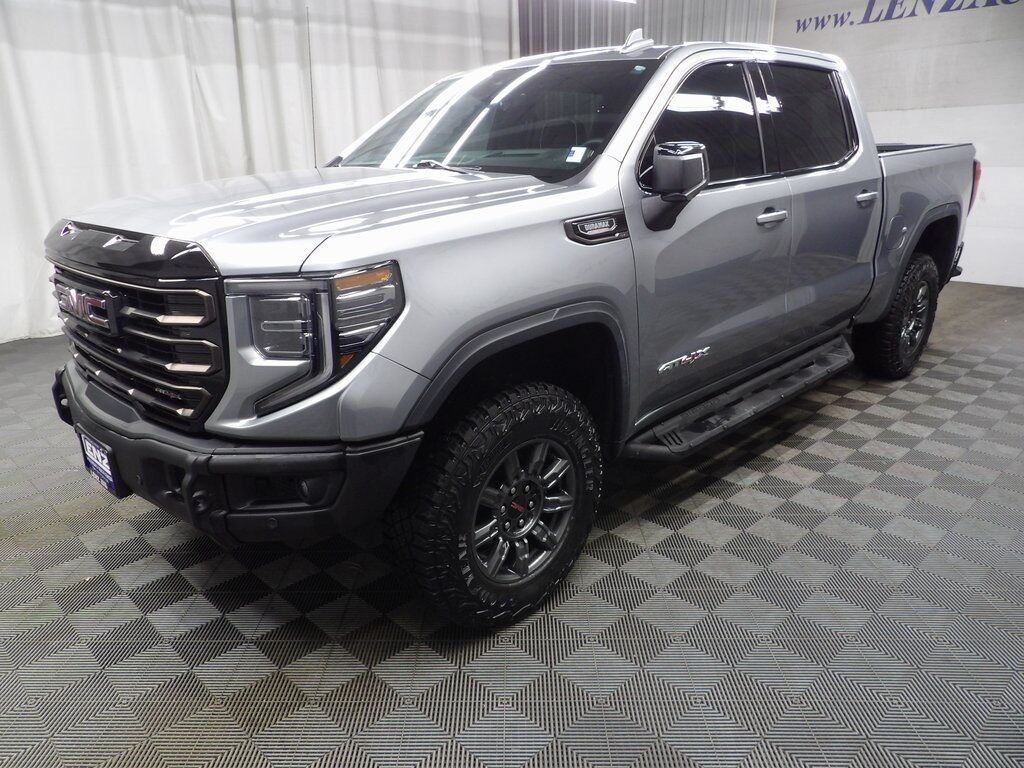 2024 GMC Sierra 1500 4x4 Crew Cab AT4X Fond du Lac WI