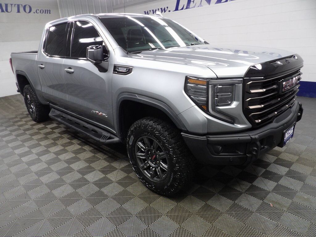 2024 GMC Sierra 1500 4x4 Crew Cab AT4X Fond du Lac WI