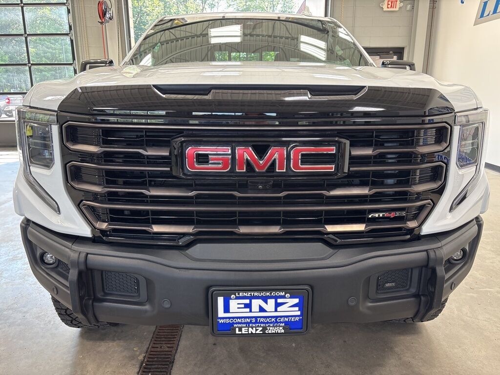 2024 GMC Sierra 1500 4x4 Crew Cab AT4X Fond du Lac WI