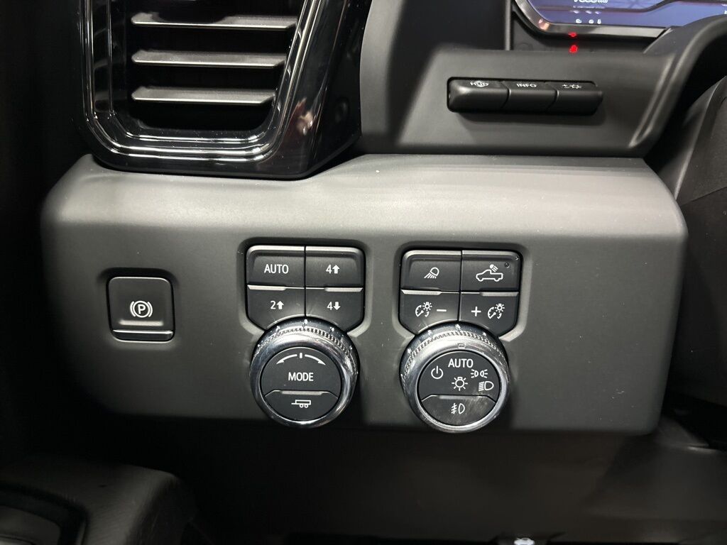 2024 GMC Sierra 1500 4x4 Crew Cab AT4X Minocqua WI