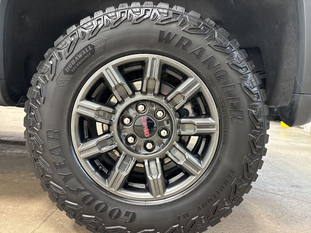 2024 GMC Sierra 1500 4x4 Crew Cab AT4X Minocqua WI