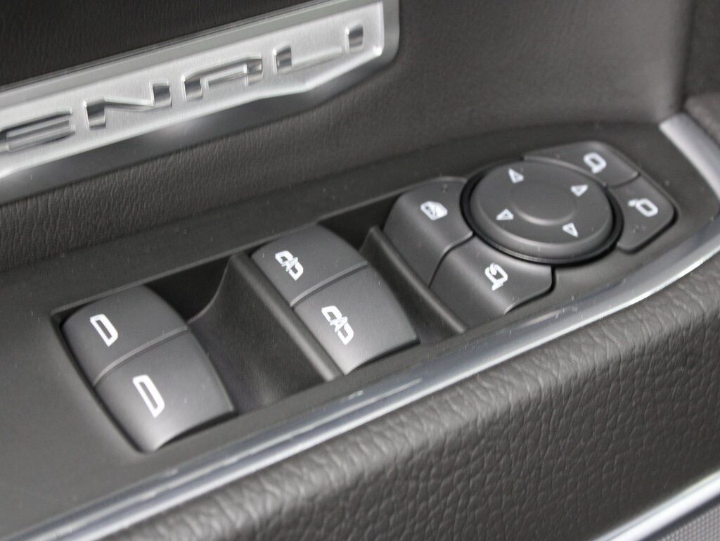 2024 GMC Sierra 1500 4x4 Crew Cab Denali Fond du Lac WI
