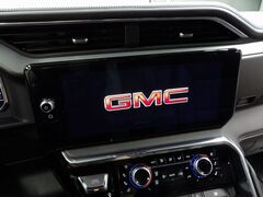 2024 GMC Sierra 1500 4x4 Crew Cab Denali Fond du Lac WI