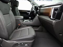2024 GMC Sierra 1500 4x4 Crew Cab Denali Fond du Lac WI