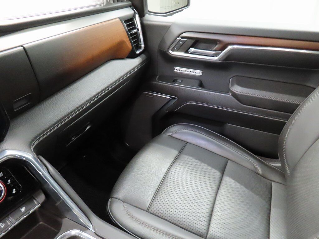 2024 GMC Sierra 1500 4x4 Crew Cab Denali Fond du Lac WI