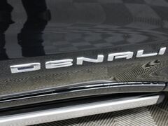 2024 GMC Sierra 1500 4x4 Crew Cab Denali Fond du Lac WI