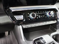 2024 GMC Sierra 1500 4x4 Crew Cab Denali Fond du Lac WI