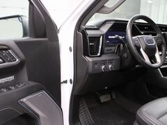 2024 GMC Sierra 1500 4x4 Crew Cab Denali Fond du Lac WI