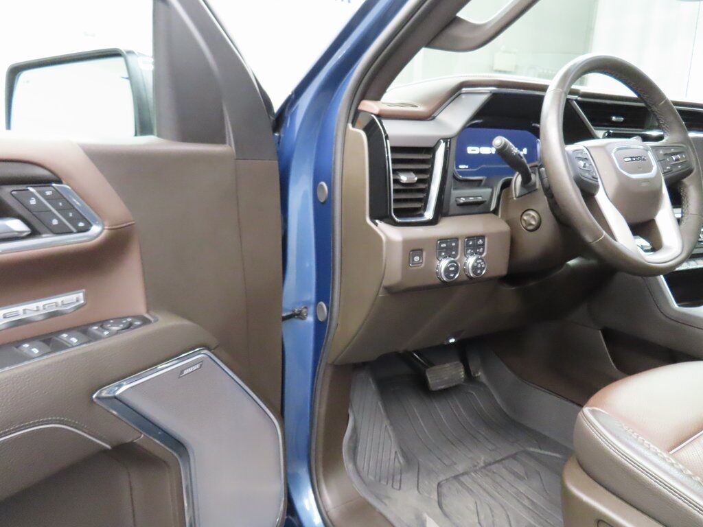 2024 GMC Sierra 1500 4x4 Crew Cab Denali Fond du Lac WI