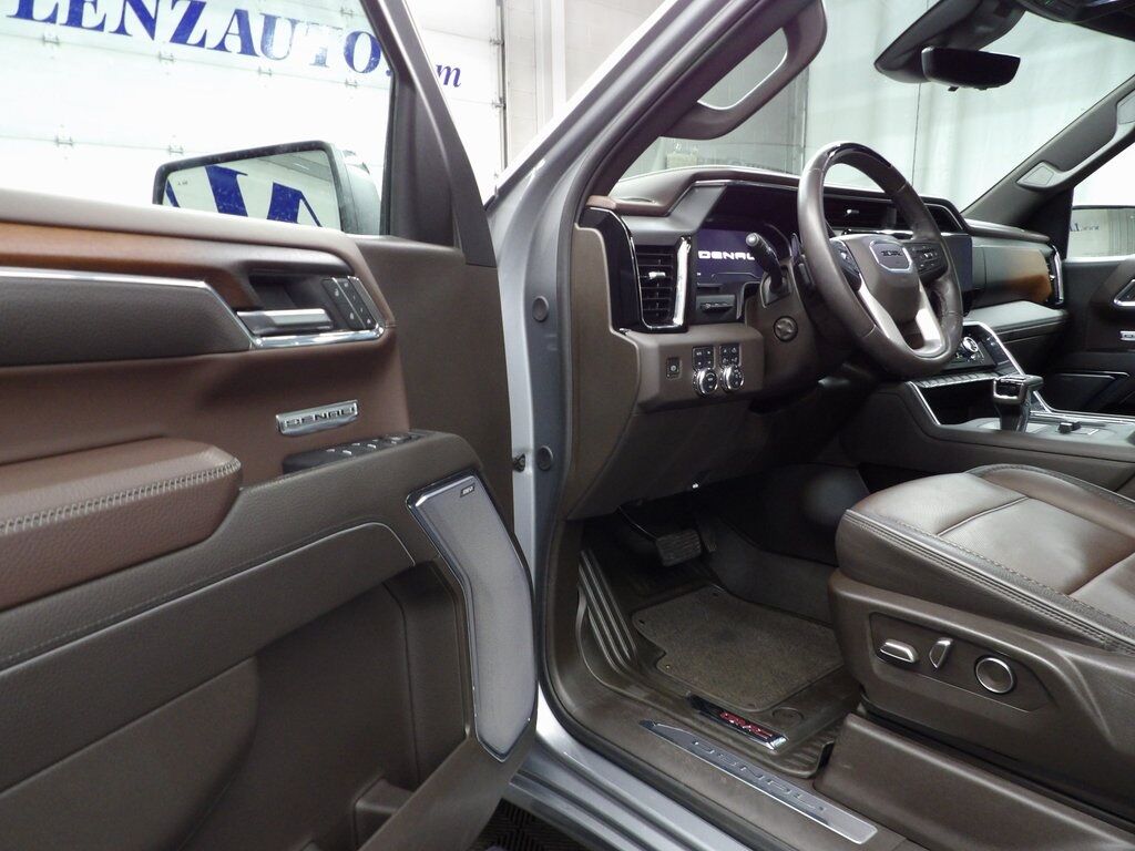 2024 GMC Sierra 1500 4x4 Crew Cab Denali Fond du Lac WI