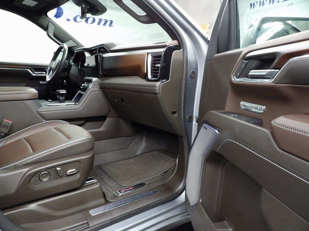 2024 GMC Sierra 1500 4x4 Crew Cab Denali Fond du Lac WI