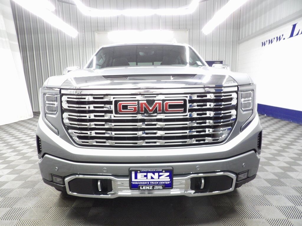 2024 GMC Sierra 1500 4x4 Crew Cab Denali Fond du Lac WI