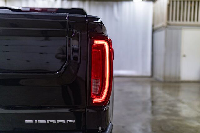 2024 GMC Sierra 1500 4x4 Crew Cab Denali Reserve Leather Roof Nav BCam Red Deer AB