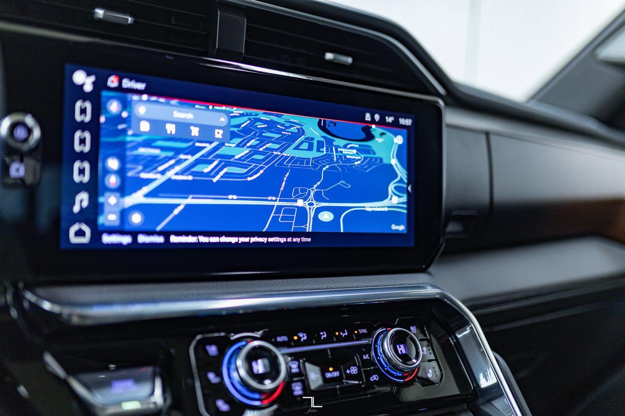 2024 GMC Sierra 1500 4x4 Crew Cab Denali Reserve Leather Roof Nav BCam Red Deer AB