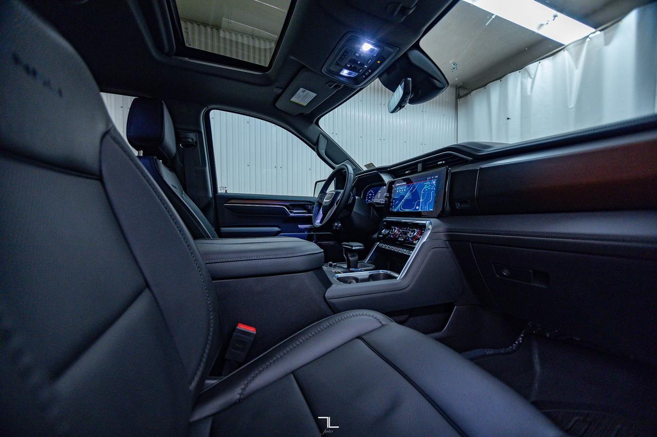 2024 GMC Sierra 1500 4x4 Crew Cab Denali Reserve Leather Roof Nav BCam Red Deer AB