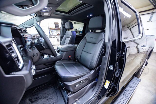 2024 GMC Sierra 1500 4x4 Crew Cab Denali Reserve Leather Roof Nav BCam Red Deer AB