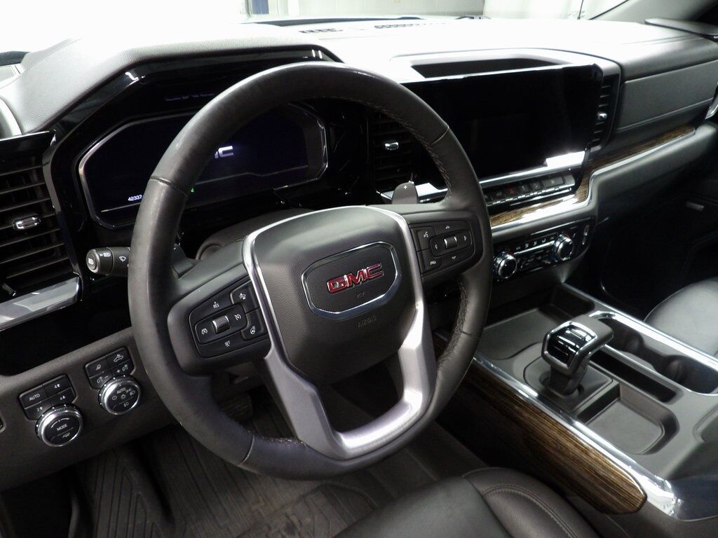 2024 GMC Sierra 1500 4x4 Crew Cab Elevation Fond du Lac WI
