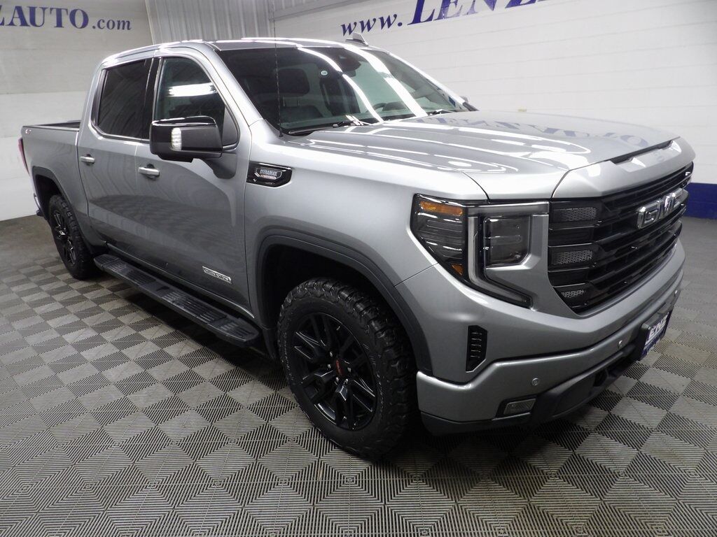 2024 GMC Sierra 1500 4x4 Crew Cab Elevation Fond du Lac WI