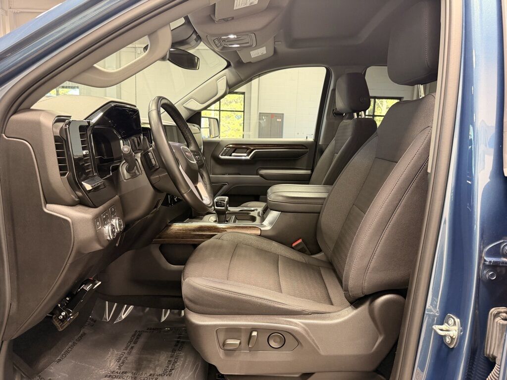 2024 GMC Sierra 1500 4x4 Crew Cab Elevation Minocqua WI