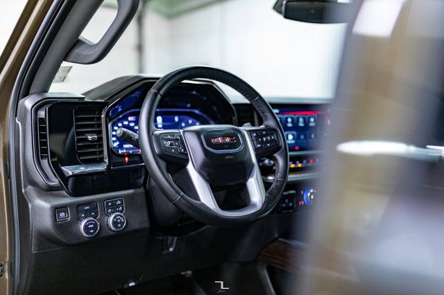 2024 GMC Sierra 1500 4x4 Crew Cab Elevation Leather Nav BCam Red Deer AB