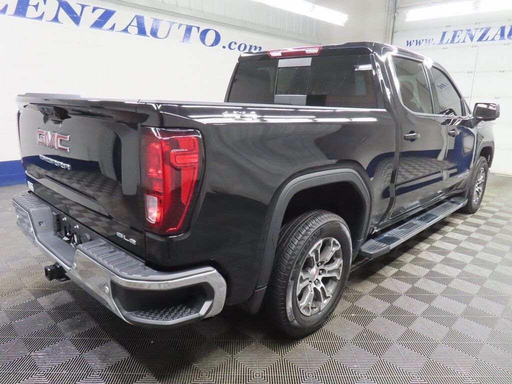 2024 GMC Sierra 1500 4x4 Crew Cab SLE Fond du Lac WI